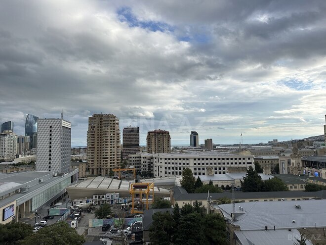 Продается 4-комн. новостройка 196 м², м. 28 мая, photo 1 from 23