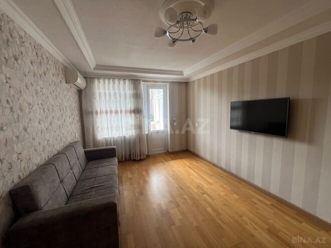 Сдается 2-комн. вторичка 75 м², м. Кара Караев, photo 4 from 17