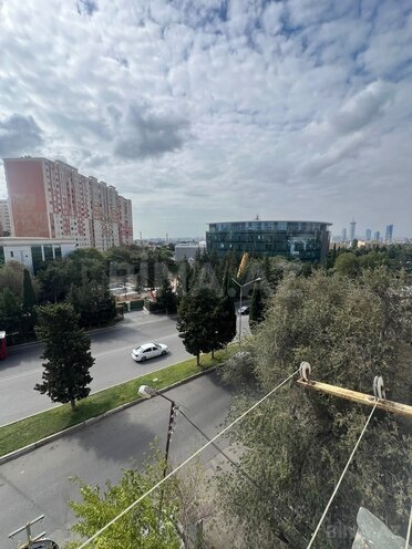 Сдается 2-комн. вторичка 75 м², м. Кара Караев, photo 14 from 17