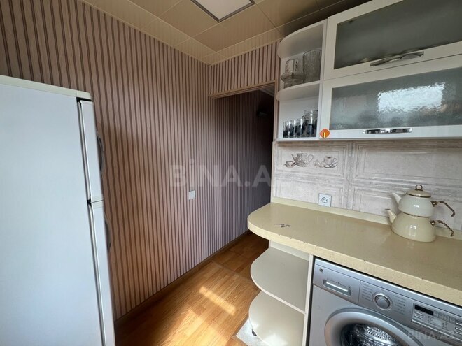 Сдается 2-комн. вторичка 75 м², м. Кара Караев, photo 8 from 17