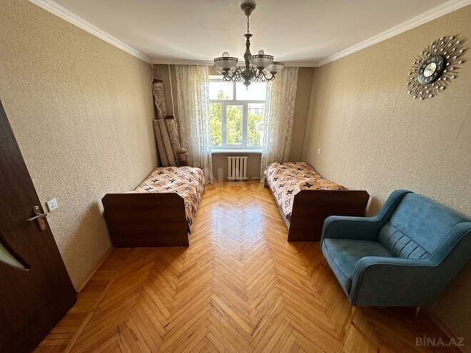 Продаётся 3-комн. вторичка 75 м², м. Низами, photo 5 from 9