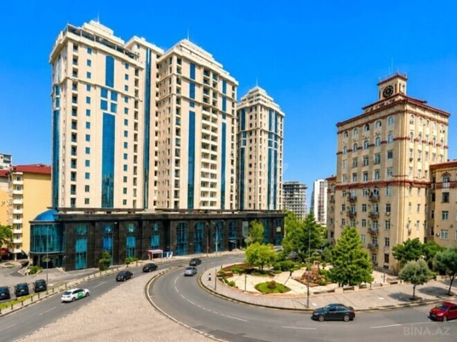 Продаётся 3-комн. новостройка 130 м², м. Низами, photo 13 from 18
