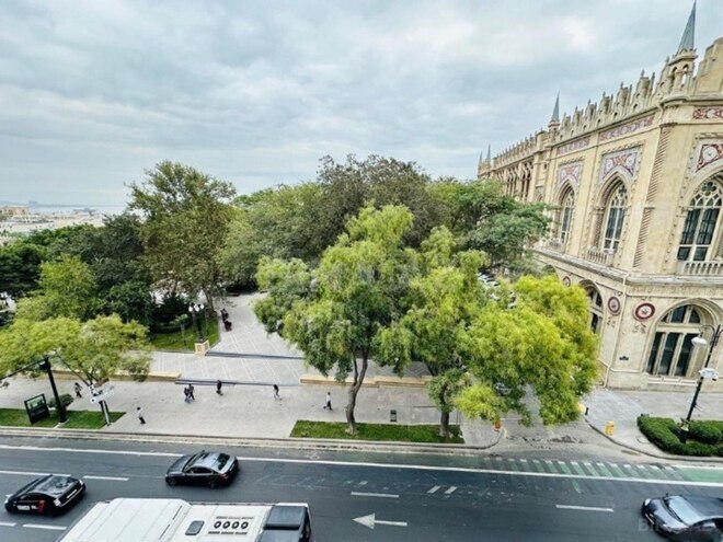 Satılır 4 otaqlı köhnə tikili 110 m², İçəri Şəhər m., photo 3 from 14