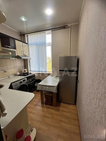 Продается 2-комн. вторичка 50 м², м. Кара Караев, photo 9 from 17