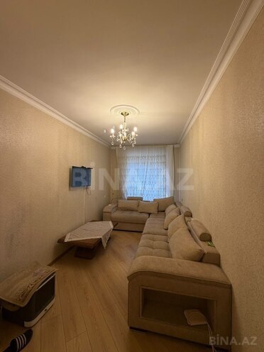 Продаётся 3-комн. вторичка 80 м², Ясамальский р., photo 3 from 9