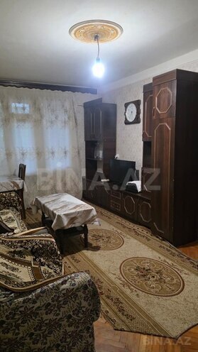 Satılır 2 otaqlı köhnə tikili 60 m², Hövsan q., photo 1 from 19