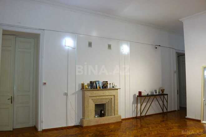 Satılır 6 otaqlı köhnə tikili 240 m², Sahil m., photo 11 from 21