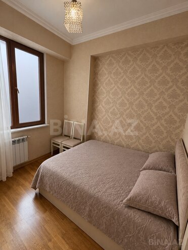 Продается 2-комн. новостройка 41 м², м. Кара Караев, photo 4 from 11