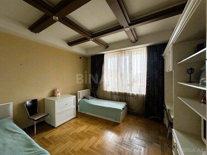 Сдаётся 3-комн. новостройка 180 м², м. Низами, photo 9 from 19