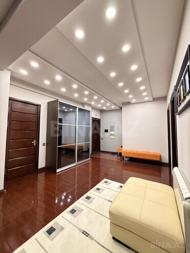 İcarəyə verilir 4 otaqlı yeni tikili 170 m², 28 May m., photo 19 from 32