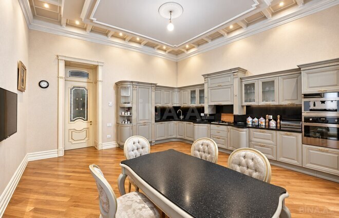 Продается 6-комн. вторичка 360 м², м. Сахил, photo 19 from 32