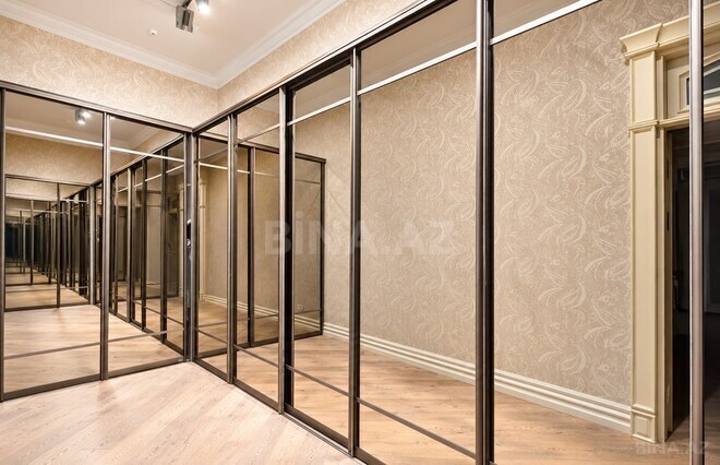 Продается 6-комн. вторичка 360 м², м. Сахил, photo 24 from 32