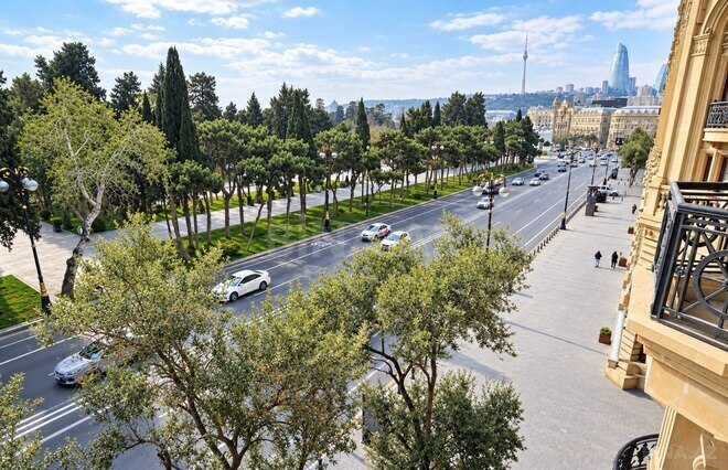 Продается 6-комн. вторичка 360 м², м. Сахил, photo 13 from 32