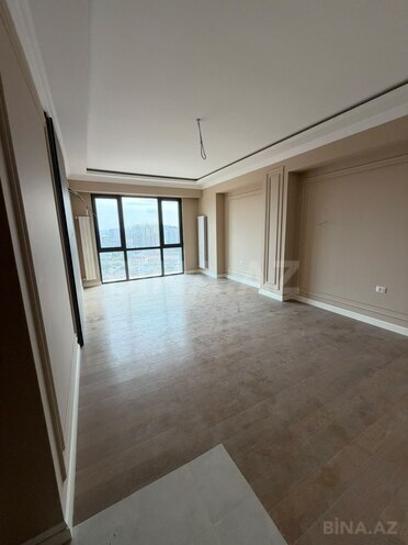 Продается 3-комн. новостройка 106 м², м. Бакмил, photo 1 from 10