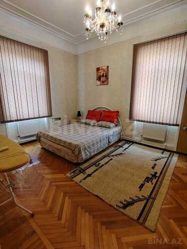 Сдаётся 2-комн. вторичка 60 м², м. Сахил, photo 1 from 12
