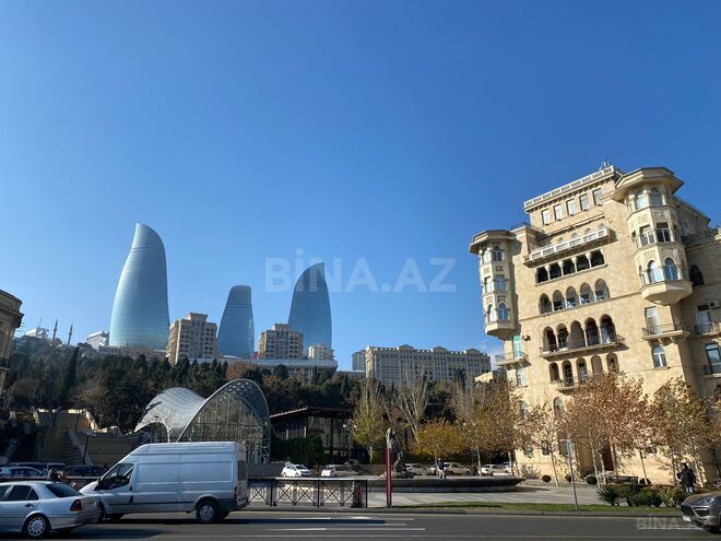 İcarəyə verilir 3 otaqlı köhnə tikili 150 m², İçəri Şəhər m., photo 1 from 16