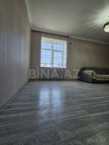 Продается 2-комн. вторичка 49 м², м. Нефтчиляр, photo 1 from 14