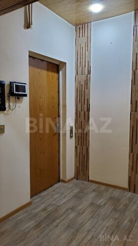 Satılır 3 otaqlı köhnə tikili 67 m², İnşaatçılar m., photo 1 from 12