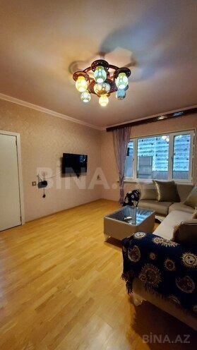 Satılır 3 otaqlı köhnə tikili 67 m², İnşaatçılar m., photo 5 from 12