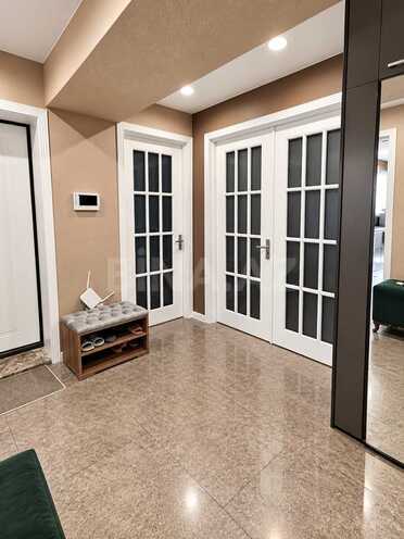 Продаётся 3-комн. вторичка 100 м², м. 28 мая, photo 1 from 14