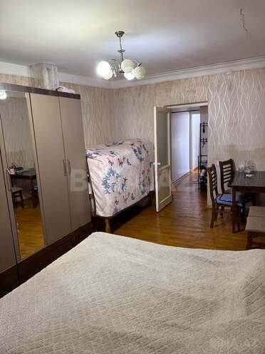 Продаётся 3-комн. вторичка 75 м², м. Нефтчиляр, photo 5 from 12