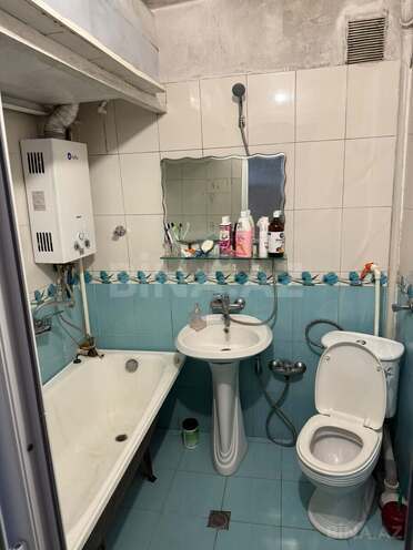 Продаётся 3-комн. вторичка 75 м², м. Нефтчиляр, photo 9 from 12