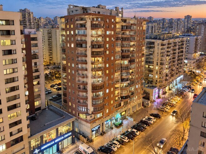 Сдается 2-комн. новостройка 75 м², Насиминский  р., photo 1 from 17