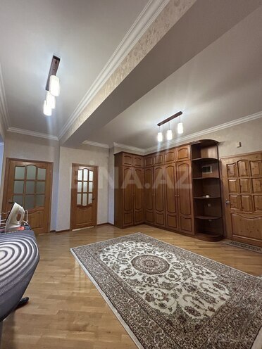 Сдается 3-комн. новостройка 220 м², м. Элмляр Академиясы, photo 28 from 30