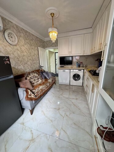 Satılır 2 otaqlı köhnə tikili 62 m², Azadlıq Prospekti m., photo 17 from 27