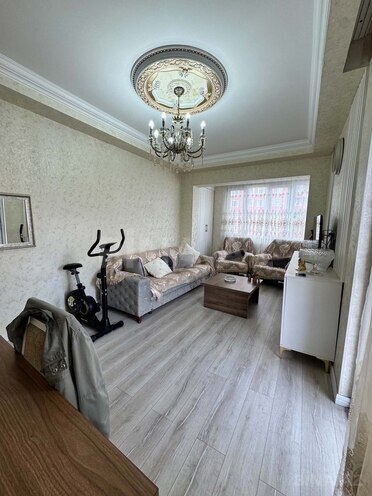 Satılır 2 otaqlı köhnə tikili 62 m², Azadlıq Prospekti m., photo 4 from 27