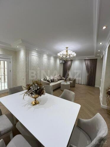 Сдаётся 3-комн. новостройка 160 м², м. 8 ноября, photo 1 from 20