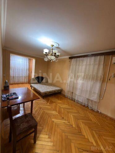 Продаётся 1-комн. новостройка 45 м², м. Нефтчиляр, photo 1 from 9