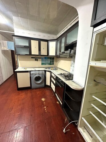 Сдаётся 3-комн. вторичка 90 м², м. Кара Караев, photo 8 from 12