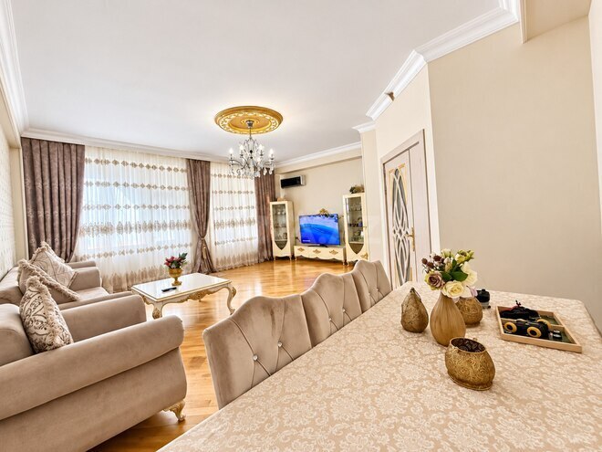 Satılır 4 otaqlı yeni tikili 135 m², İnşaatçılar m., photo 1 from 22