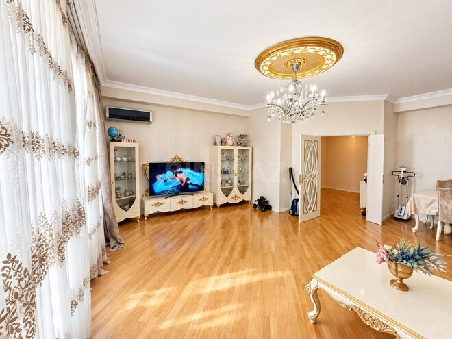 Satılır 4 otaqlı yeni tikili 135 m², İnşaatçılar m., photo 4 from 22