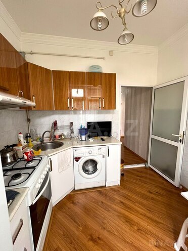 Satılır 2 otaqlı köhnə tikili 65 m², Elmlər Akademiyası m., photo 7 from 12