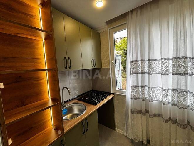 Продается 2-комн. вторичка 36 м², м. Кара Караев, photo 8 from 12