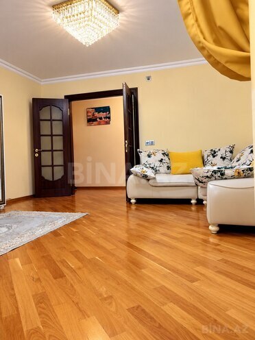 Продаётся 3-комн. вторичка 90 м², м. 20 января, photo 3 from 10