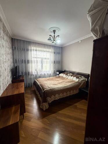 Продаётся 3-комн. вторичка 75 м², м. Ази Асланов, photo 4 from 9