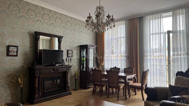 Сдаётся 2-комн. вторичка 70 м², м. Ичеришехер, photo 1 from 14
