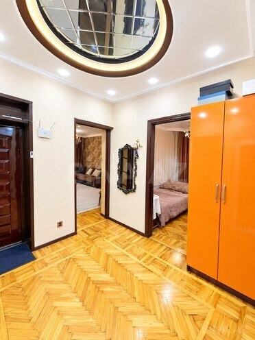 Продается 3-комн. вторичка 65 м², м. Элмляр Академиясы, photo 6 from 20