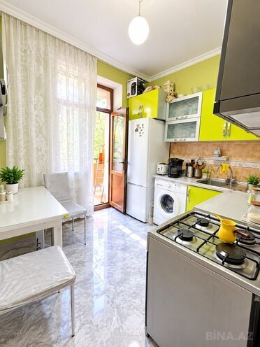 Продается 3-комн. вторичка 65 м², м. Элмляр Академиясы, photo 16 from 20