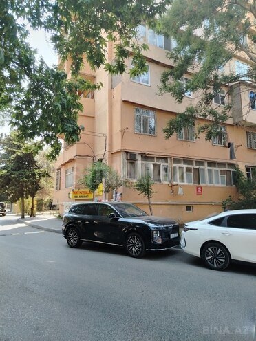 Продаётся 1-комн. вторичка 43 м², м. Азадлыг проспекти, photo 1 from 6