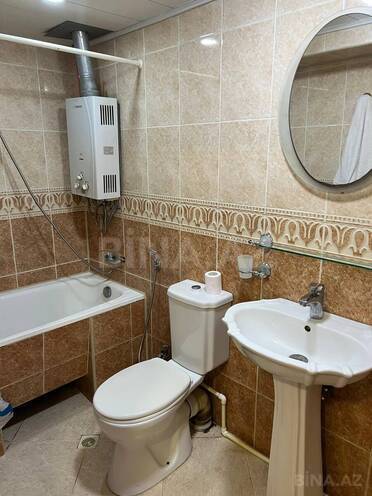 Сдаётся 3-комн. вторичка 100 м², м. Низами, photo 15 from 18