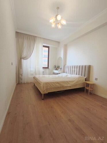 Продается 2-комн. новостройка 55 м², м. Кара Караев, photo 3 from 19