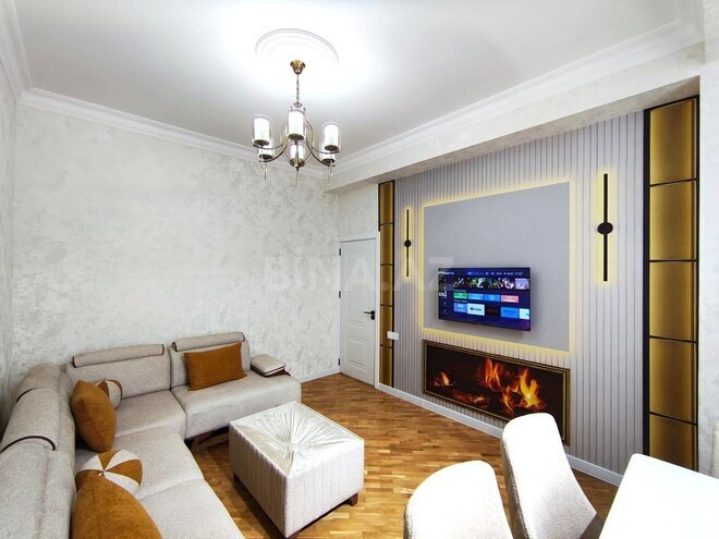 Продаётся 2-комн. новостройка 74 м², м. Кара Караев, photo 1 from 23