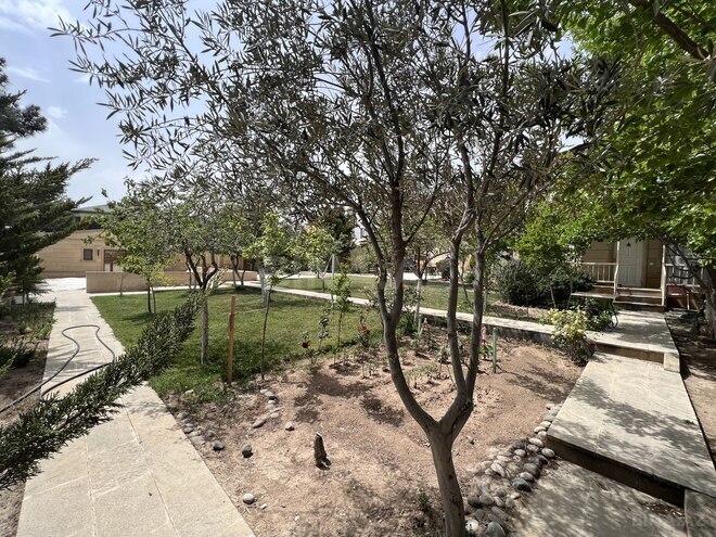 Satılır 8 otaqlı həyət evi/bağ evi 450 m², Sahil q., photo 28 from 31