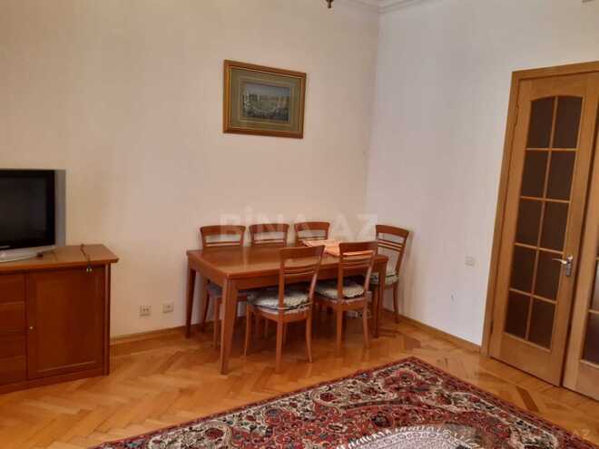 Продается 4-комн. вторичка 106 м², м. Низами, photo 6 from 31