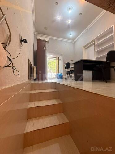 Сдаётся 2-комн. офис 45 м², м. Нефтчиляр, photo 3 from 9