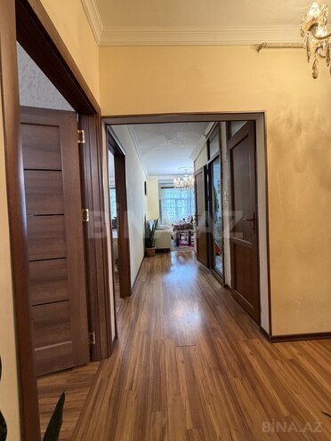 Satılır 3 otaqlı köhnə tikili 95 m², Bakıxanov q., photo 6 from 20
